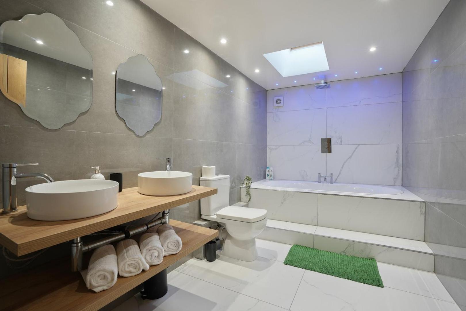Victorian Retreat In Liverpool Ноуслі Екстер'єр фото